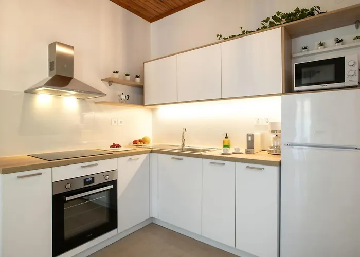 아파트 Zwei-zimmer-wohnung Mit Atemberaubender Aussicht By Interhome 기마리