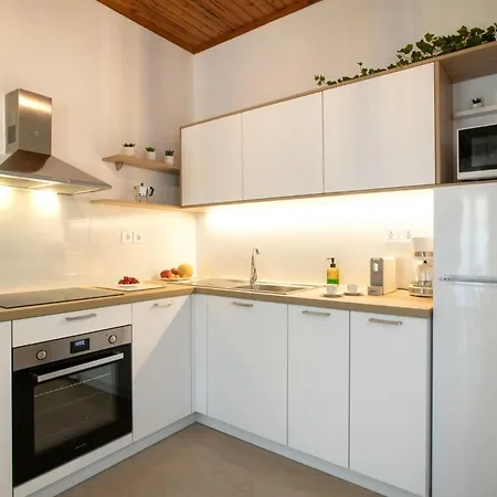 Apartament Zwei-zimmer-wohnung Mit Atemberaubender Aussicht By Interhome Gimari