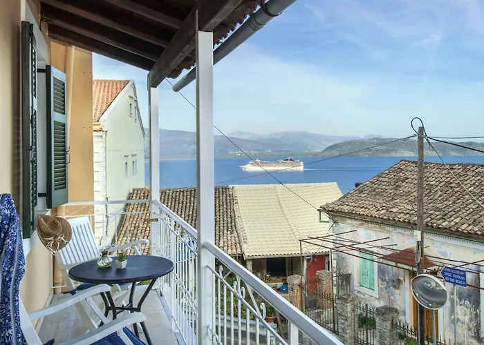 Zwei-zimmer-wohnung Mit Atemberaubender Aussicht By Interhome